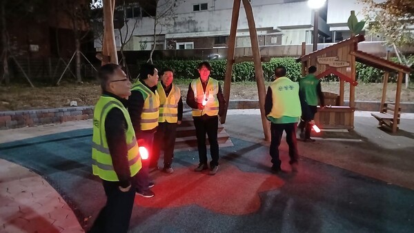 ▲ 새마을지도자대전중구산성동협의회, 야간 방범순찰 모습.